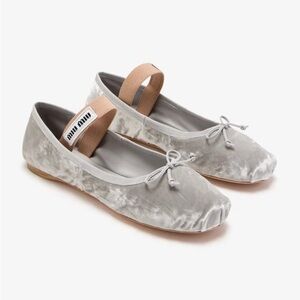BRAND NEW Miu Miu Velvet Ballerina Flats